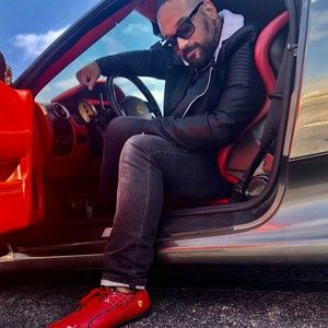 Meet your Posher, Nicholas